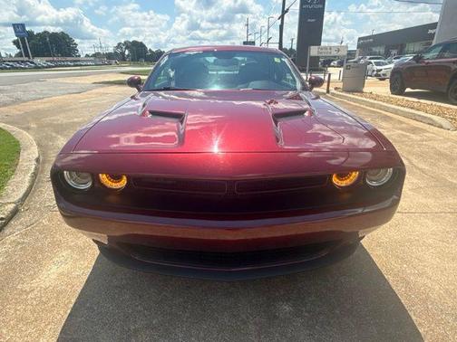 Octane Red Pearlcoat 2023 Dodge Challenger SXT