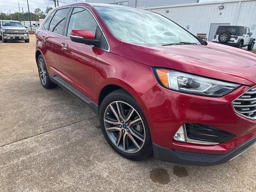 2020 Ford Edge Titanium