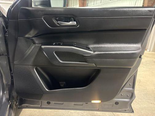 2022 Nissan Pathfinder SL 4WD