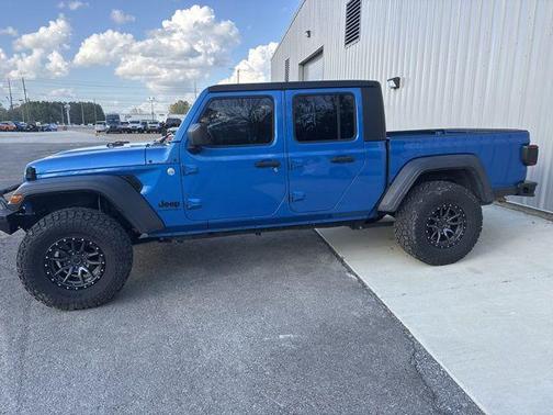 Hydro Blue Pearlcoat 2020 Jeep Gladiator Sport