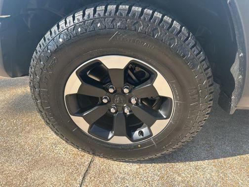 Bright White Clearcoat 2024 RAM 1500 Rebel