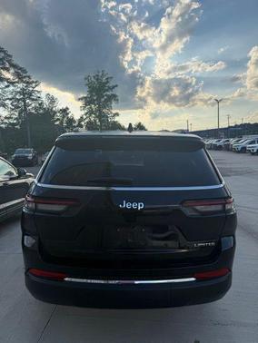 Diamond Black Crystal Pearlcoat 2023 Jeep Grand Cherokee L Limited