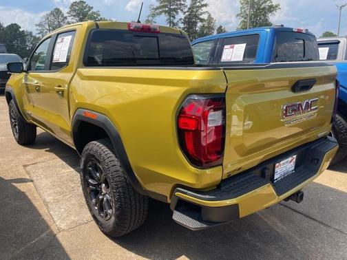 2024 GMC Canyon Elevation