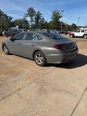 2022 Hyundai SONATA SE