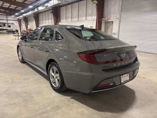 2022 Hyundai SONATA SE