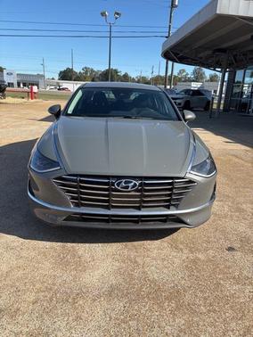 2022 Hyundai SONATA SE