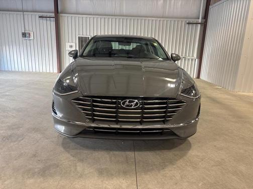 2022 Hyundai SONATA SE