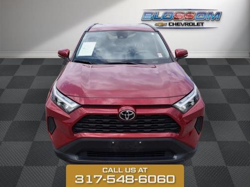 Pearl 2025 Toyota RAV4 XLE