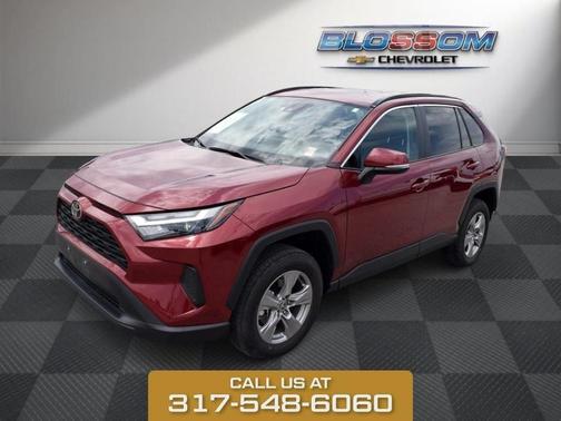 Pearl 2025 Toyota RAV4 XLE