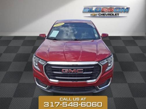 Cayenne Red 2022 GMC Terrain SLE