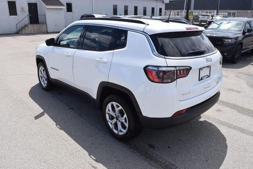 Bright White 2025 Jeep Compass Latitude