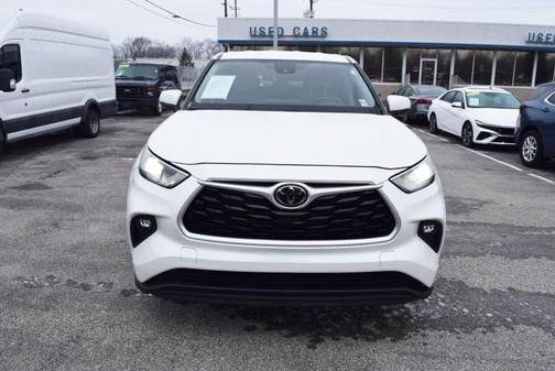 2021 Toyota Highlander LE