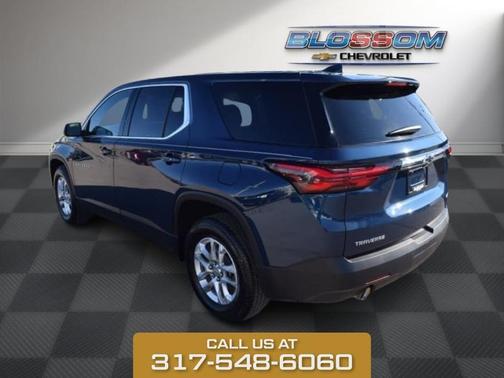 2023 Chevrolet Traverse LS