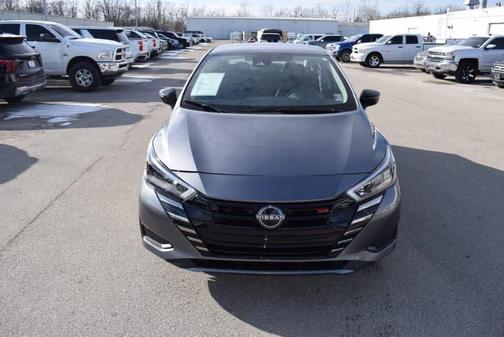 2025 Nissan Versa 1.6 SR