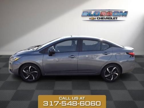 2025 Nissan Versa 1.6 SR