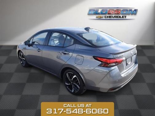 2025 Nissan Versa 1.6 SR