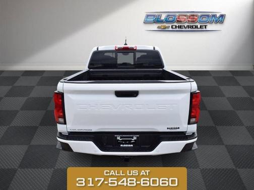 Summit White 2026 Chevrolet Colorado LT