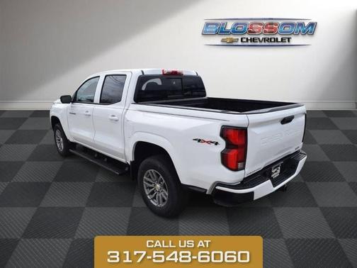 Summit White 2026 Chevrolet Colorado LT