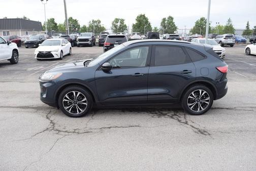 Blue Metallic 2022 Ford Escape SEL