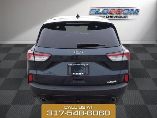 Blue Metallic 2022 Ford Escape SEL