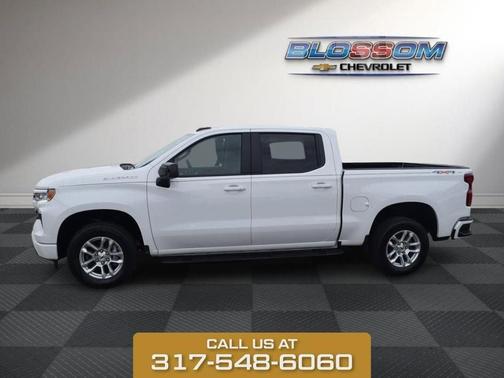 Summit White 2026 Chevrolet Silverado 1500 RST