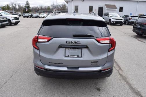 Sterling 2023 GMC Terrain SLT