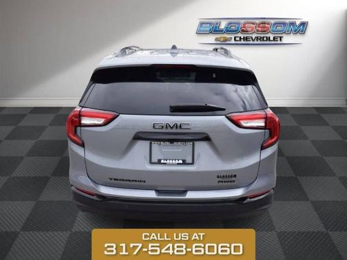 Sterling 2023 GMC Terrain SLT
