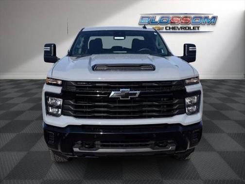 2025 Chevrolet Silverado 2500 Custom