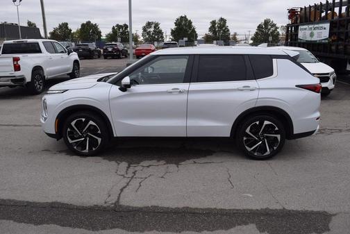 2024 Mitsubishi Outlander SE 2.5 2WD