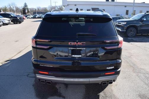 2025 GMC Acadia Elevation