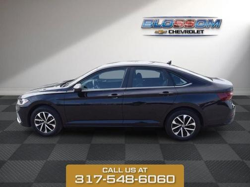 Deep Black Pearl Effect 2025 Volkswagen Jetta 1.5T S