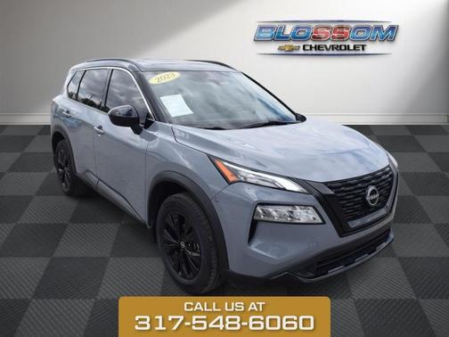 2 Tone Gray / Black Roof 2023 Nissan Rogue SV
