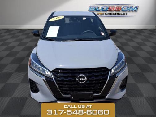 2024 Nissan Kicks SR