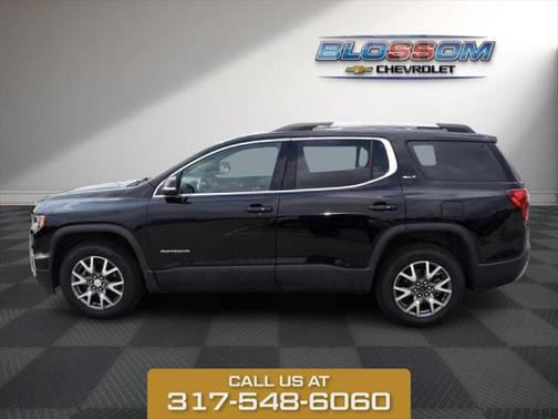 2023 GMC Acadia AWD SLT