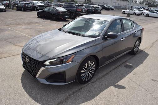 Gun Metallic 2025 Nissan Altima SV