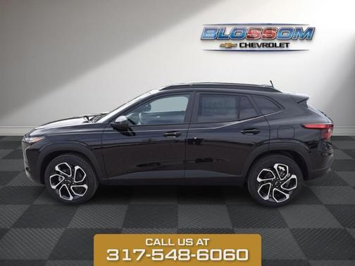Black 2026 Chevrolet Trax 2RS