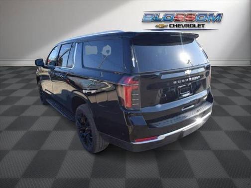 2025 Chevrolet Suburban LS