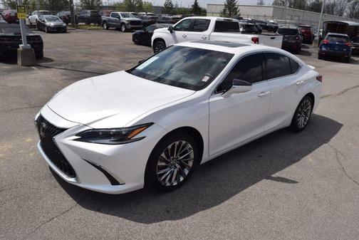 White 2024 Lexus ES 300h Ultra Luxury