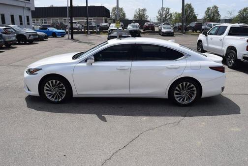 White 2024 Lexus ES 300h Ultra Luxury