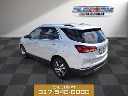 Silver Ice Metallic 2022 Chevrolet Equinox Premier