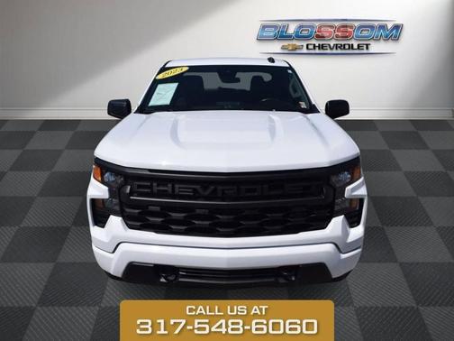 Summit White 2023 Chevrolet Silverado 1500 Custom