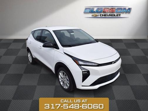 Summit White 2027 Chevrolet Bolt LT
