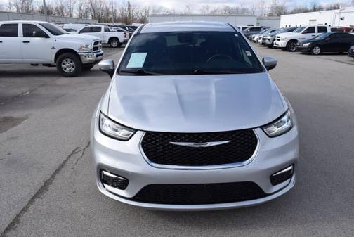 2023 Chrysler Pacifica Touring