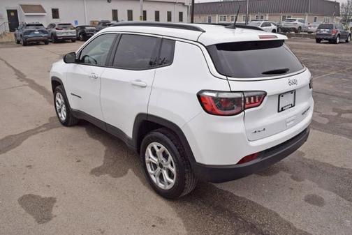 2025 Jeep Compass Latitude
