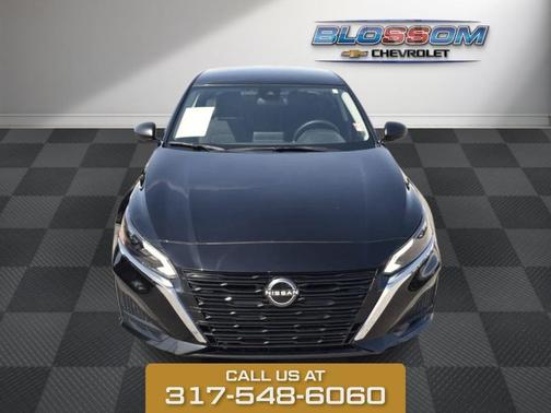 Black 2024 Nissan Altima 2.5 SV