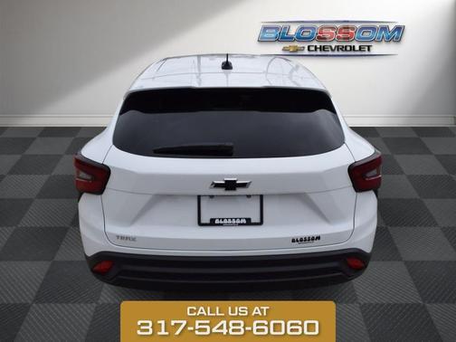 Summit White 2026 Chevrolet Trax LS