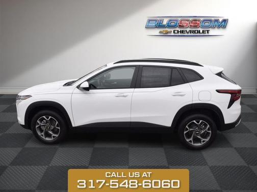 Summit White 2026 Chevrolet Trax LT