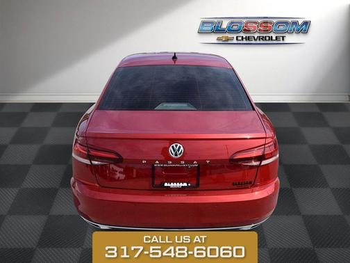 2022 Volkswagen Passat 2.0T Limited Edition