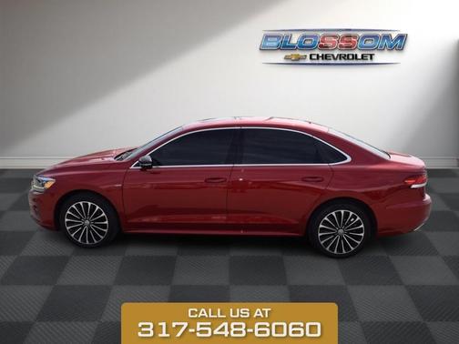 2022 Volkswagen Passat 2.0T Limited Edition