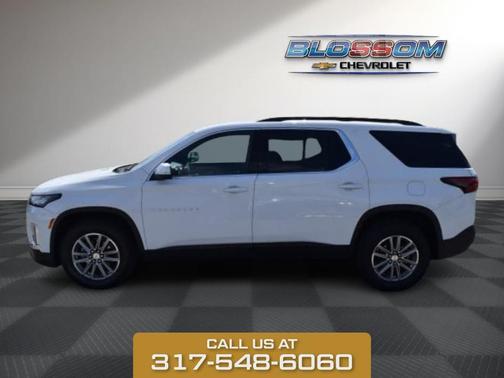 2022 Chevrolet Traverse LT Cloth